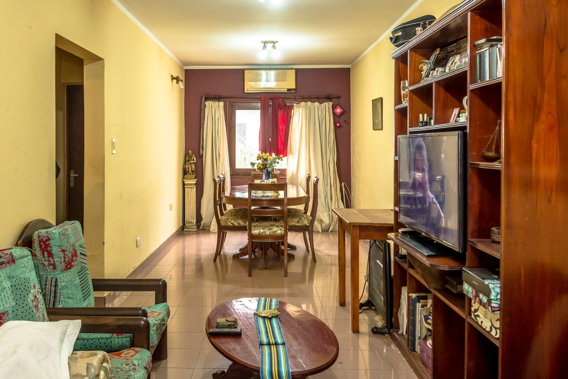 VENTA CASA C/PILETA 4 DORM APTA CREDITO — foto 2