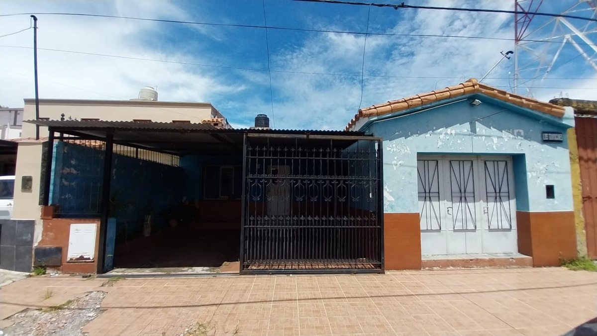 CASA 3 DORM VENTA B° FERROVIARIO A RECICLAR - foto 13