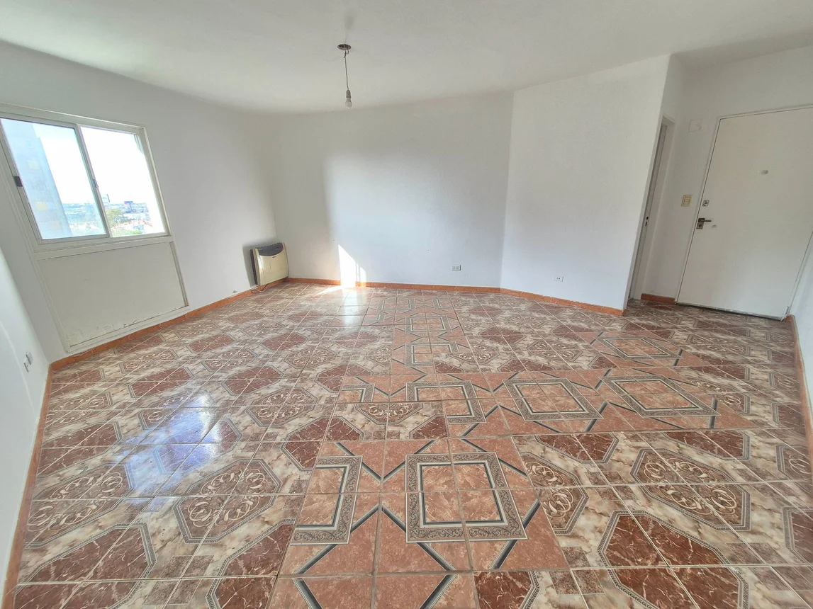 Departamento de 4 ambientes en venta en Avellaneda, Rivera Indarte 900
