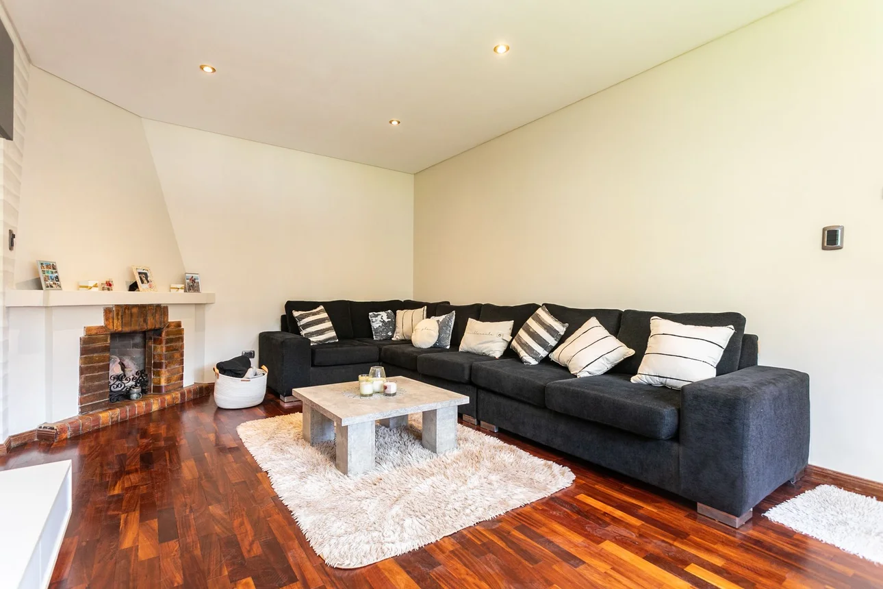 Venta casa 5 ambientes hurlingham parque y pileta, foto 5