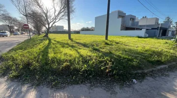 Terreno de 450 m² en Pablo Pizzurno