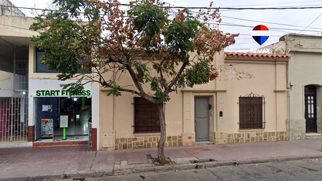 CASA VENTA MACROCENTRO 300M2 TERRENO RM1 COMERCIAL