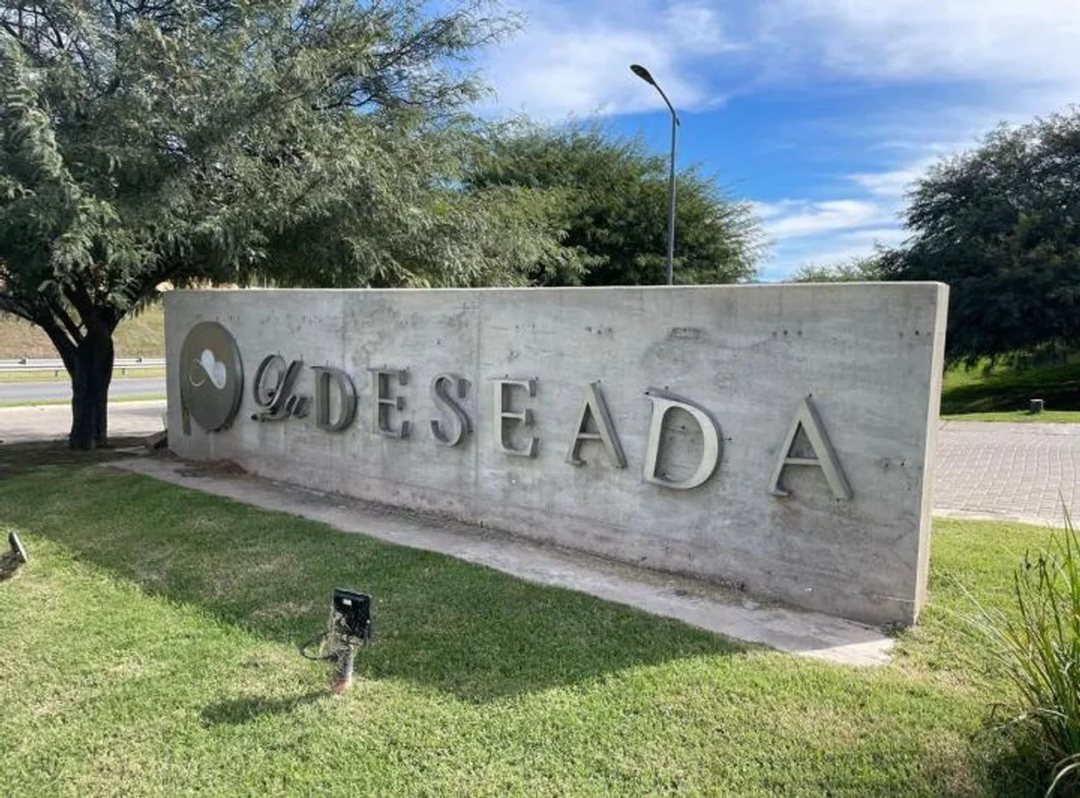 Terreno La Deseada 913 m