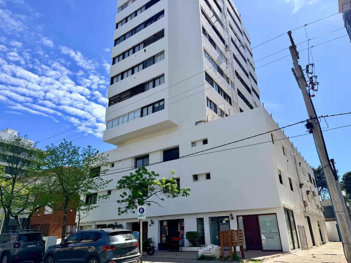 Departamento de 3 ambientes en venta en Pinamar, Avenida Constitución 500, foto 3