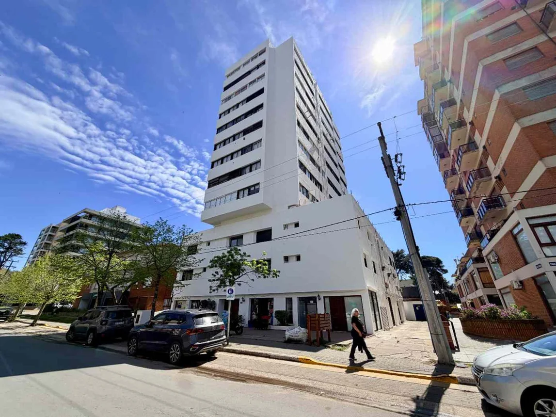 Departamento de 3 ambientes en venta en Pinamar, Avenida Constitución 500, foto 4