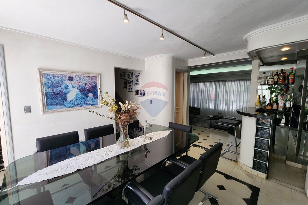 Foto 13 — Venta Casa 5 amb c/ cochera en Bernal Centro