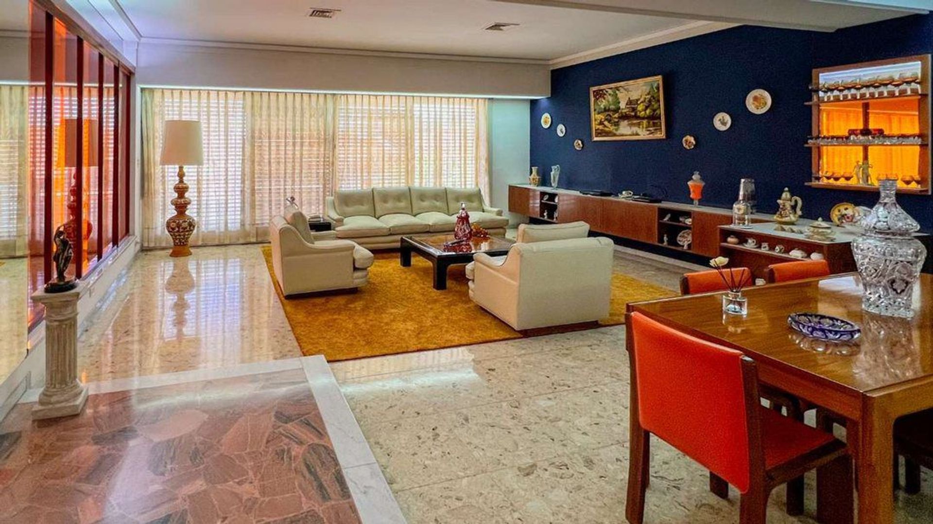 Foto 6 — Venta casa Barrio Parque Bernal sobre dos lotes