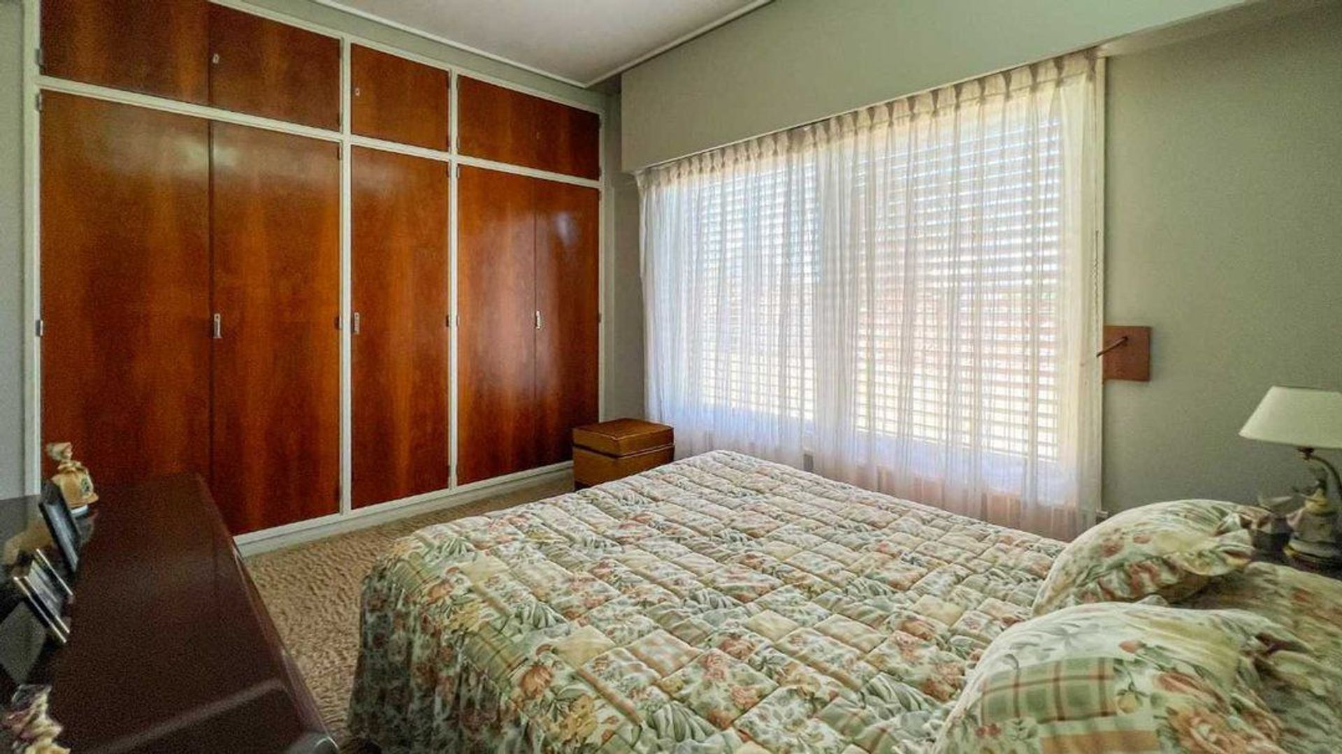 Foto 20 — Venta casa Barrio Parque Bernal sobre dos lotes