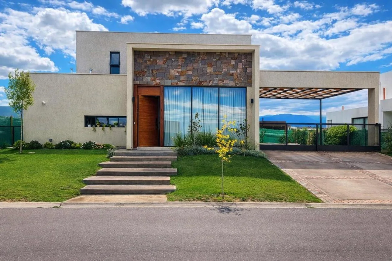 Casa de 4 ambientes en alquiler en Luján de Cuyo, Mariano Boedo 2800