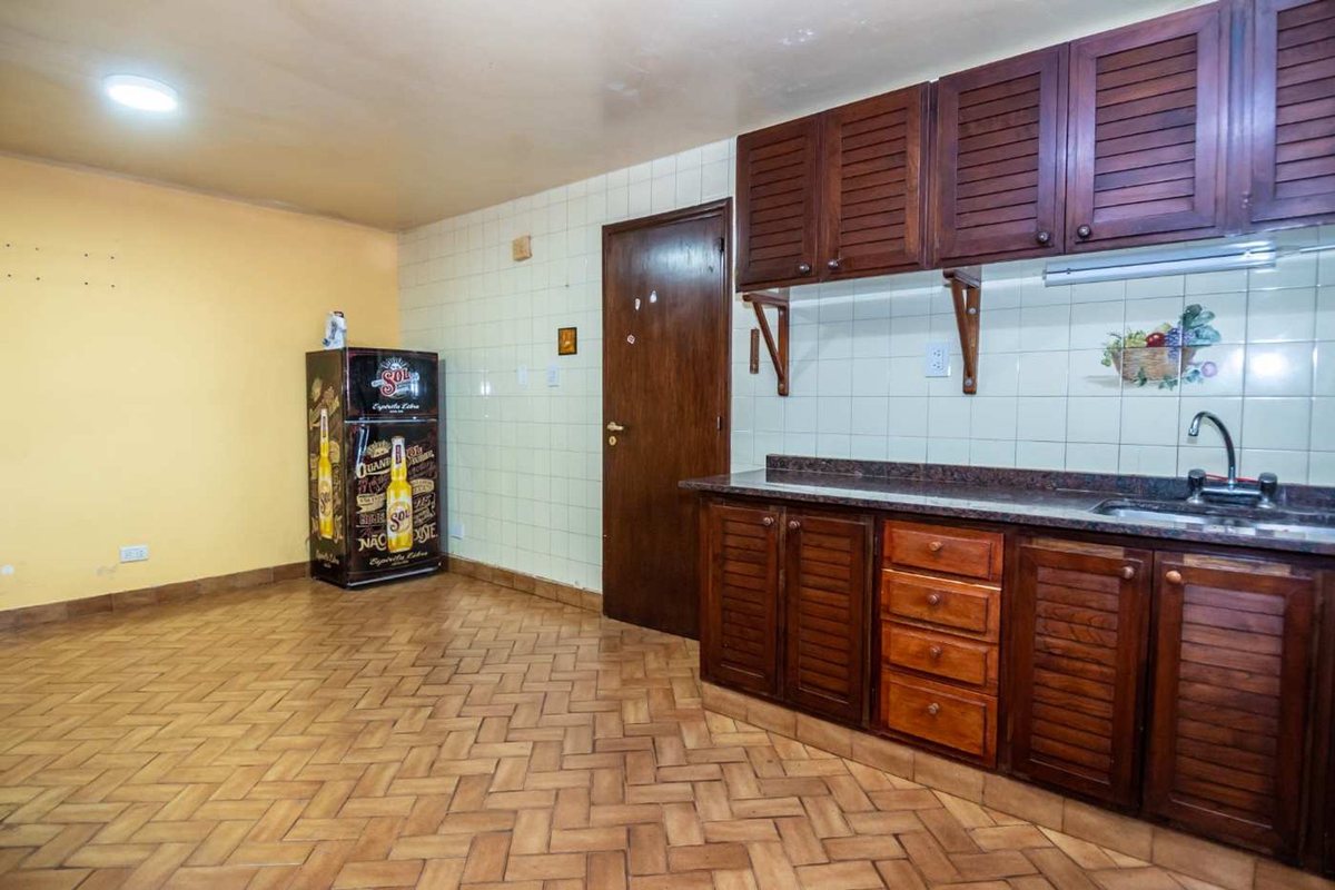 CASA ALQUILER COMERCIAL AV REYES CATOLICOS - foto 10