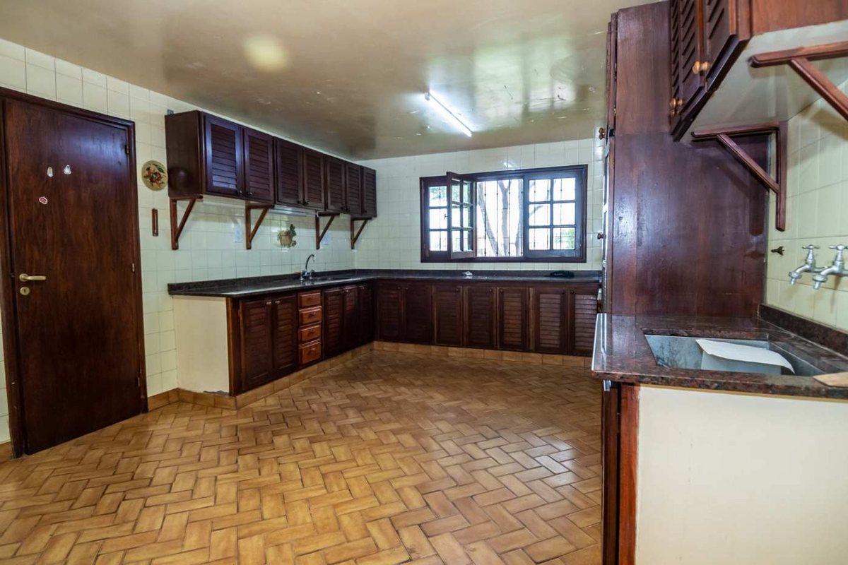 CASA ALQUILER COMERCIAL AV REYES CATOLICOS - foto 6