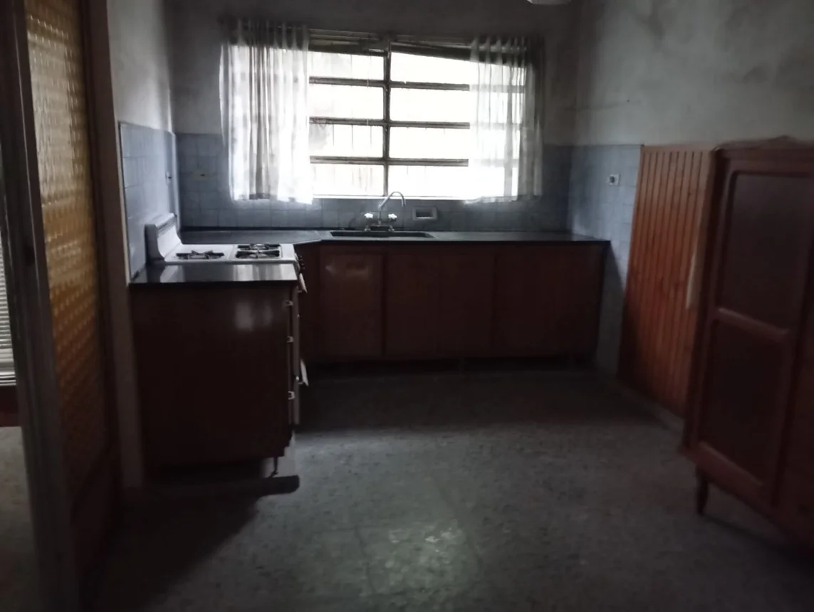 Casa de 4 ambientes en venta en Gerli, Camino General Belgrano 1600, foto 3