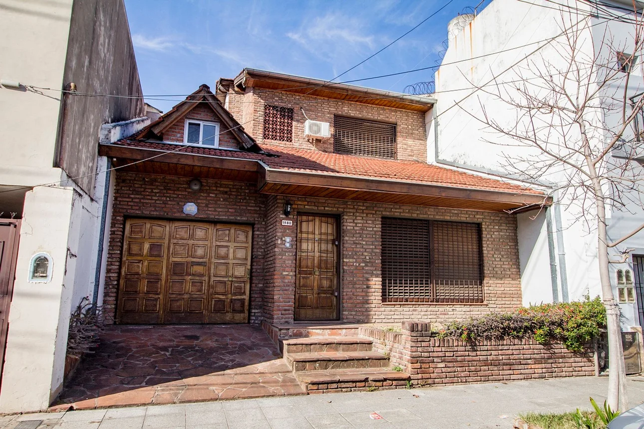 Casa de 5 ambientes en venta en Florida, José Mármol 1900