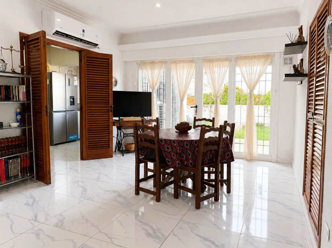Casa de 3 ambientes en venta en Mar del Plata, 12 1100