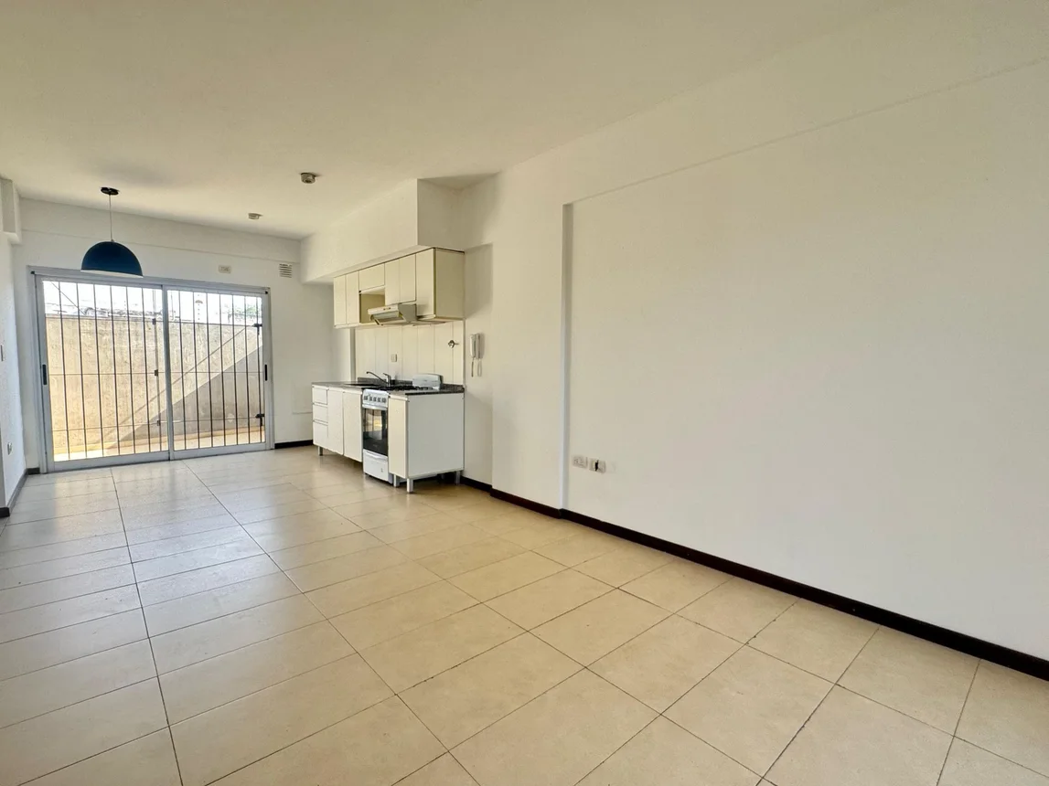 Departamento de 2 ambientes en venta en Bernal Este, Cramer 500, foto 3