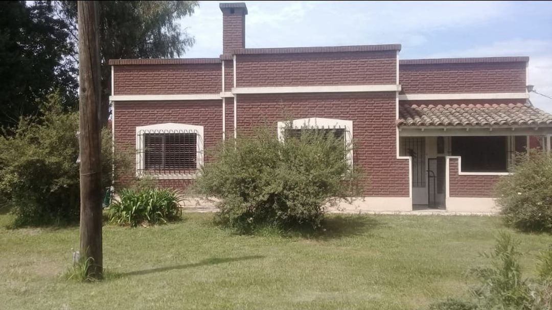 FRACCIÓN EN VENTA EN GUERNICA CON MEJORAS