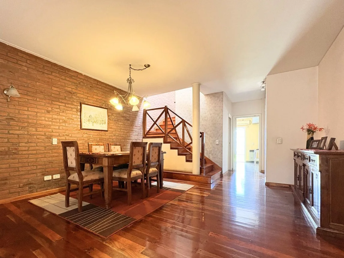 Casa en venta en Ramos Mejía, foto 2