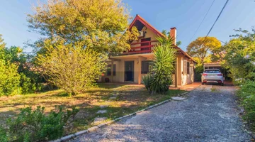 Venta casa + apto con parrillero y cochera Solymar