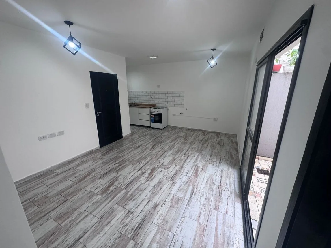 PH de 2 ambientes en venta en Quilmes, Martín Rodríguez 800