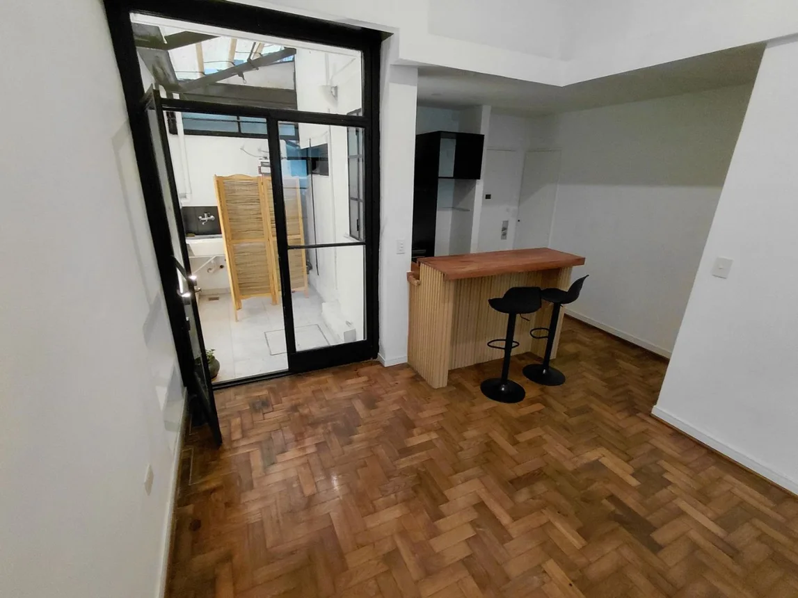 Departamento de 2 ambientes en venta en Constitución, Piedras 1200