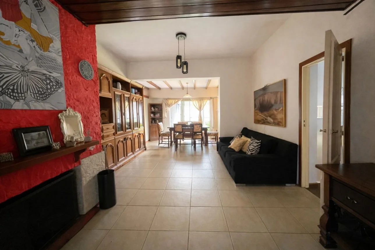 Excelente casa en adrogue, 5 ambientes, foto 2