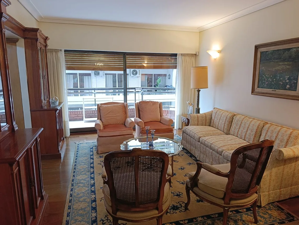 Piso de 4 ambientes en venta en Retiro, Suipacha 1200