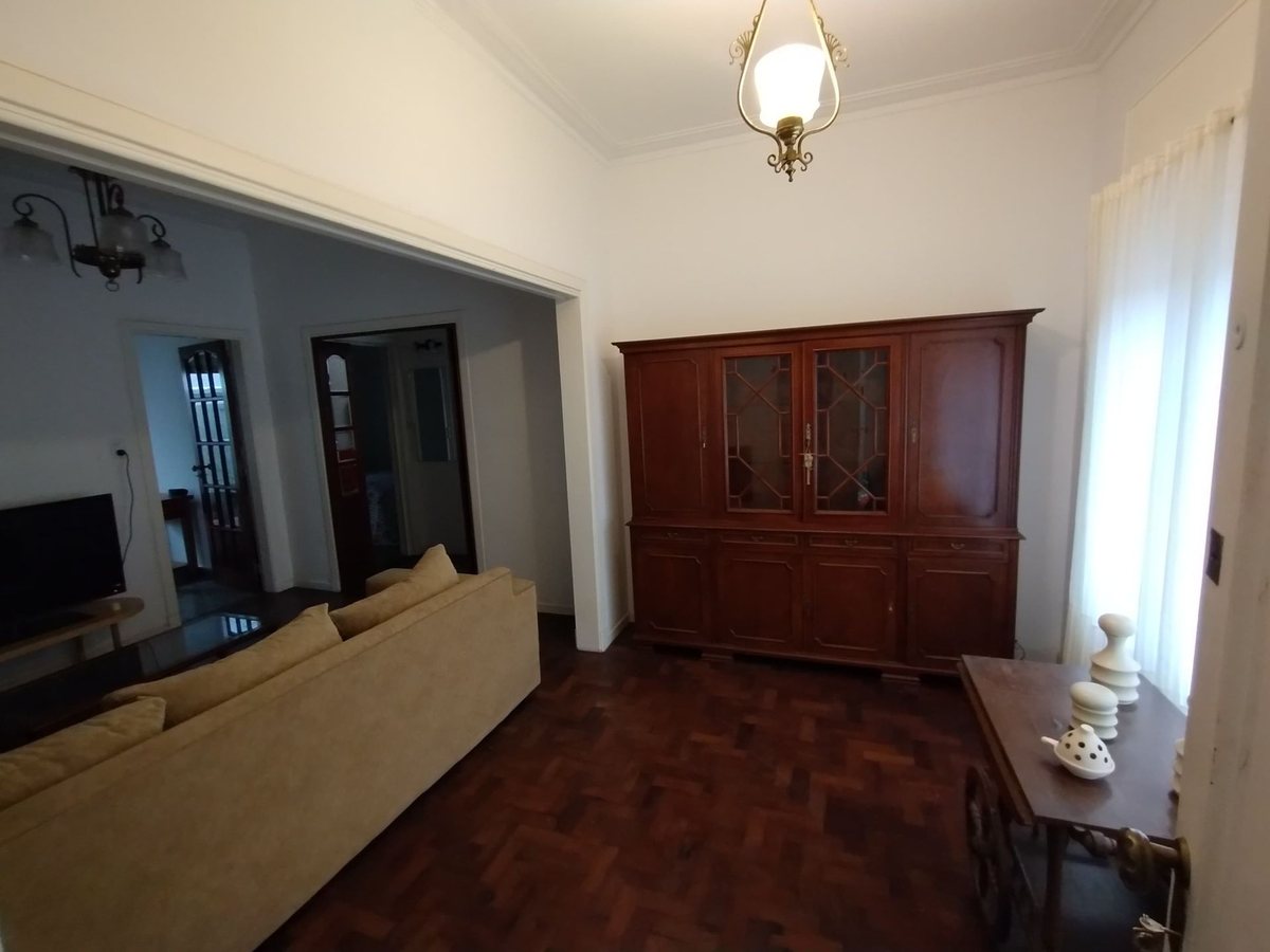 Foto 7 — Venta casa 3 ambientes c/ cochera en Bernal centro
