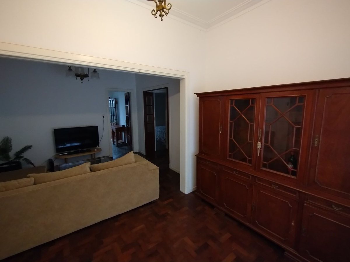 Foto 6 — Venta casa 3 ambientes c/ cochera en Bernal centro