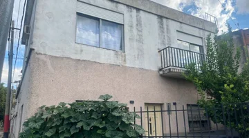 CASA PLANTA ALTA EN VENTA- BARRIO SALADILLO