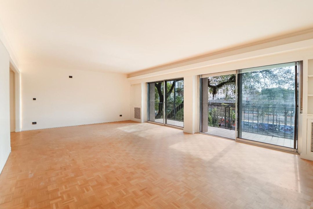 VENTA GRAN PISO 5 AMBIENTES RECICLADO AVLIBERTADOR