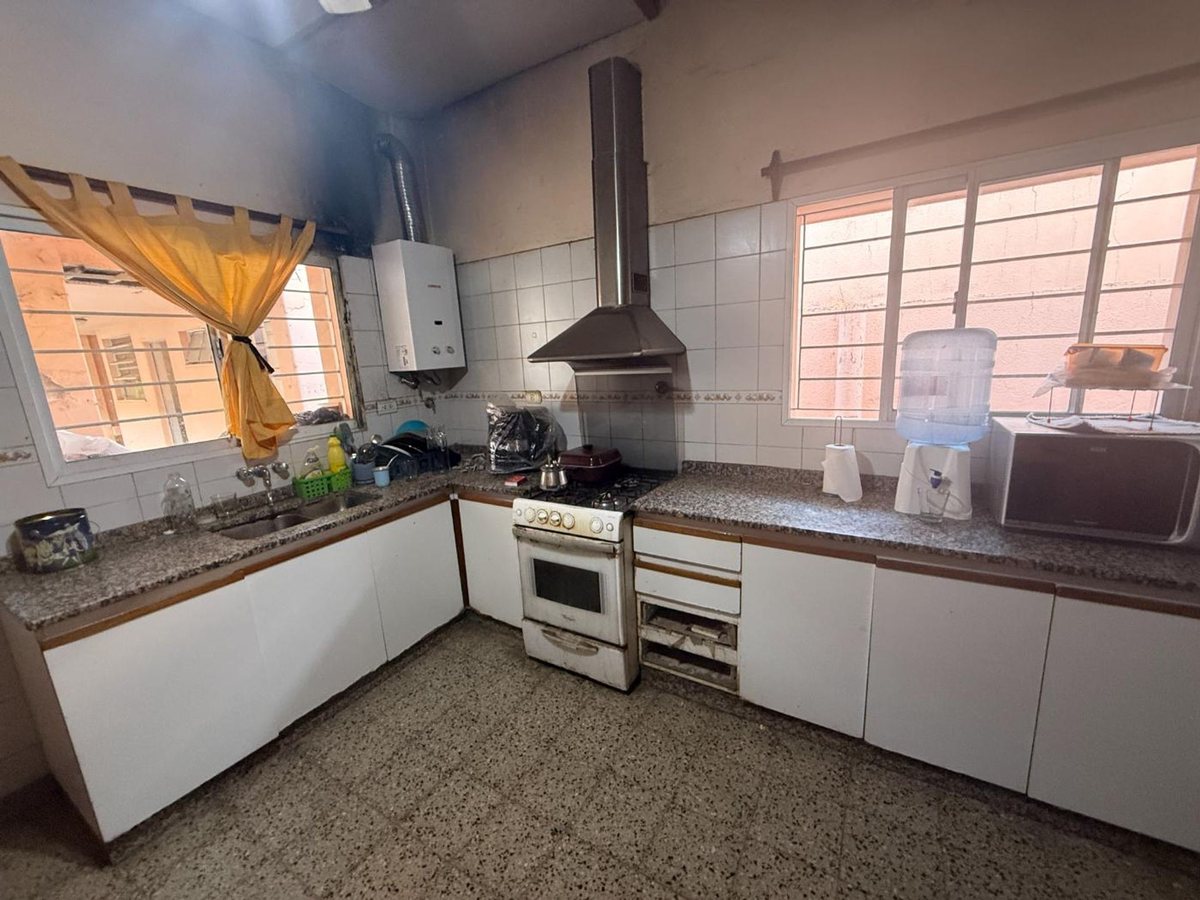 Foto 9 — VENTA/CASA 3 DORMITORIOS/SOBRE AVENIDA