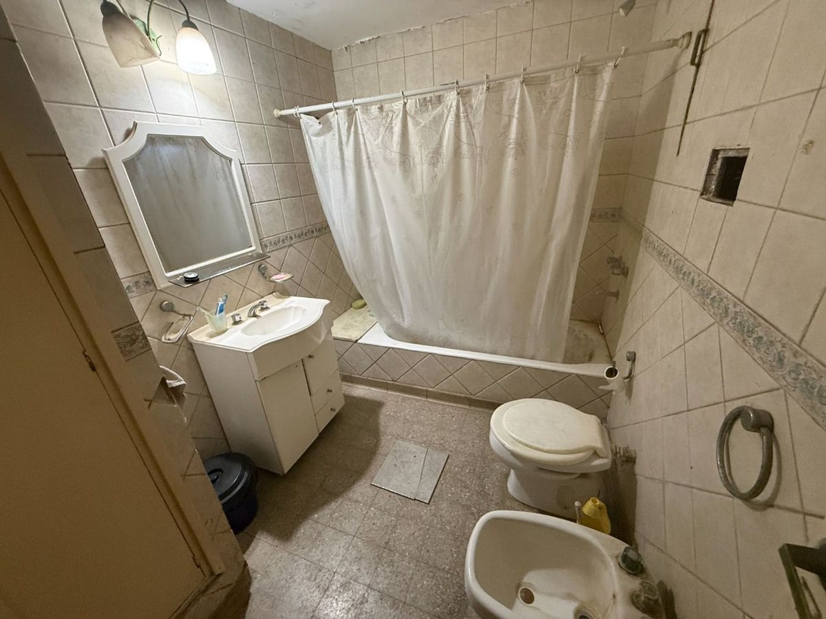 Foto 12 — VENTA/CASA 3 DORMITORIOS/SOBRE AVENIDA