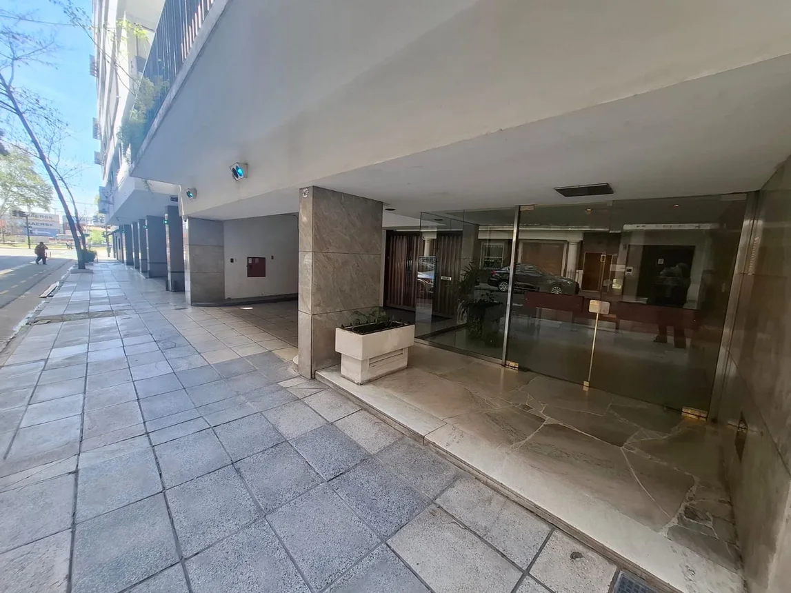 Departamento de 3 ambientes en venta en Retiro, Montevideo 1900