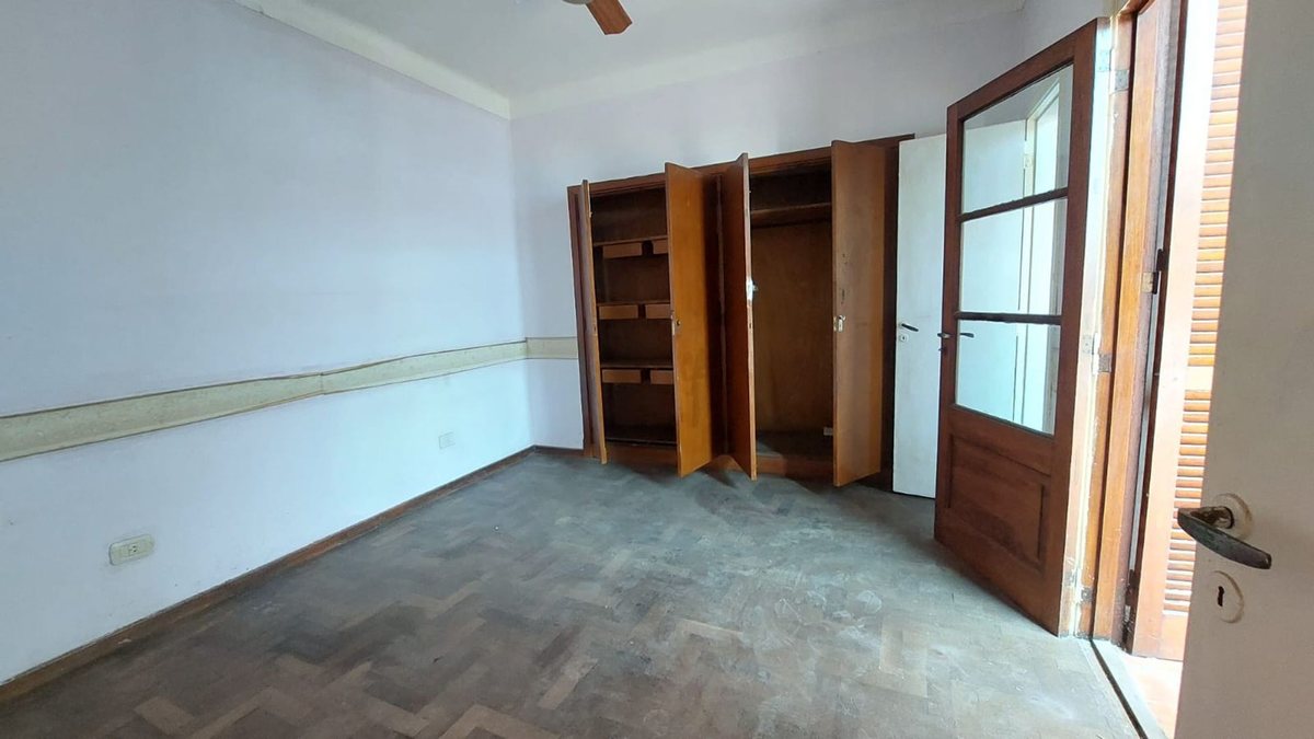 Foto 11 — VENTA PH 3 AMB PATIO Y TERRAZA A RECICLAR LINIERS