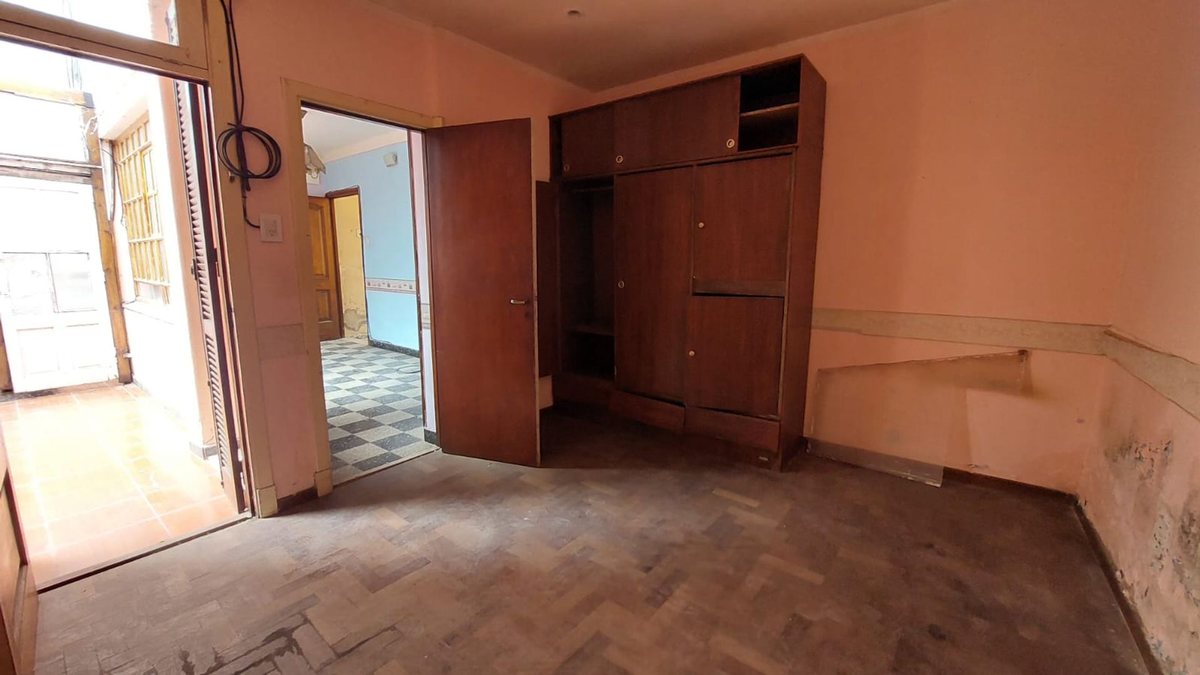 Foto 7 — VENTA PH 3 AMB PATIO Y TERRAZA A RECICLAR LINIERS