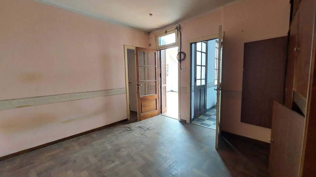 Foto 8 — VENTA PH 3 AMB PATIO Y TERRAZA A RECICLAR LINIERS