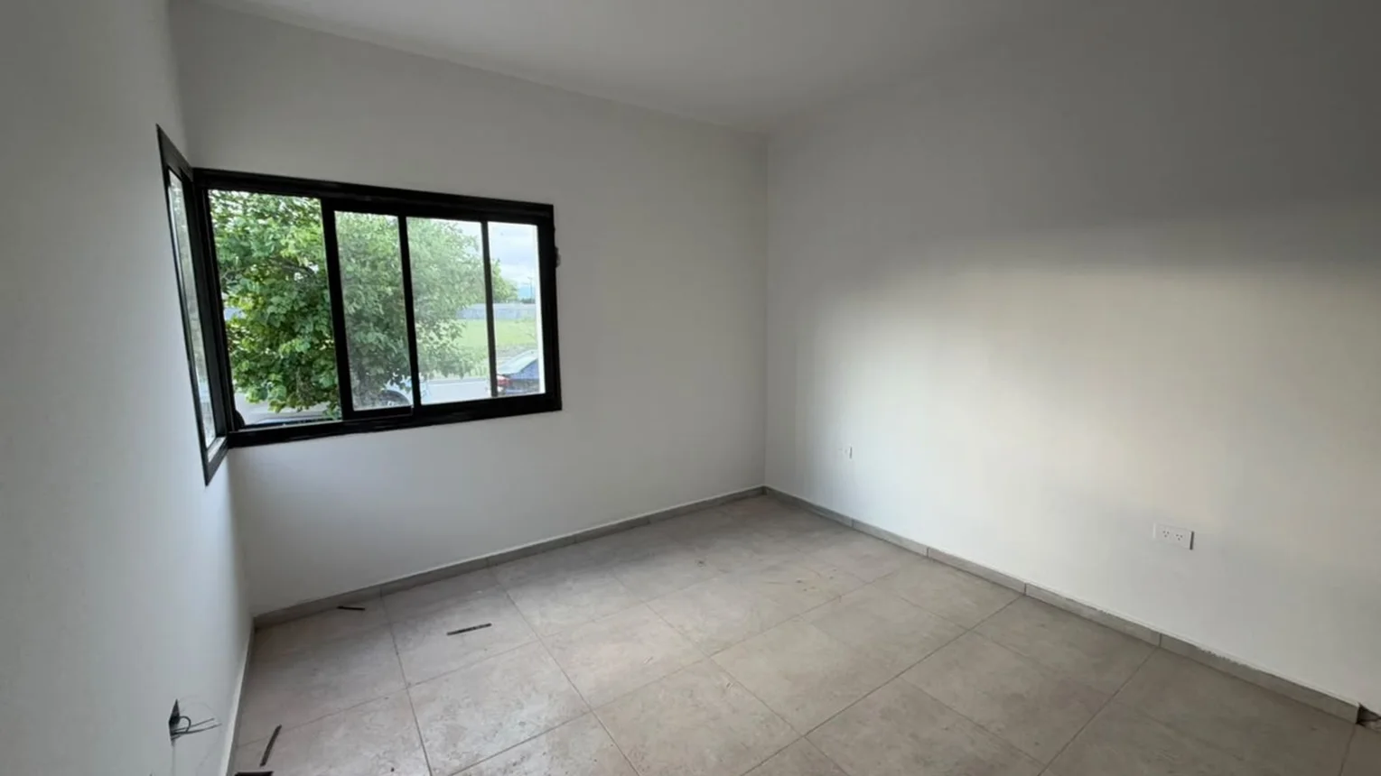 Casa de 3 ambientes en venta en Córdoba, Av Rio Negro 6100, foto 3