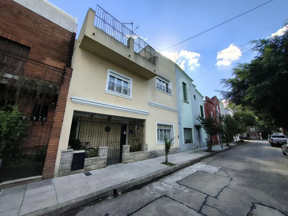 Casa de 4 ambientes en venta en Liniers, El Rastreador 300, foto 3