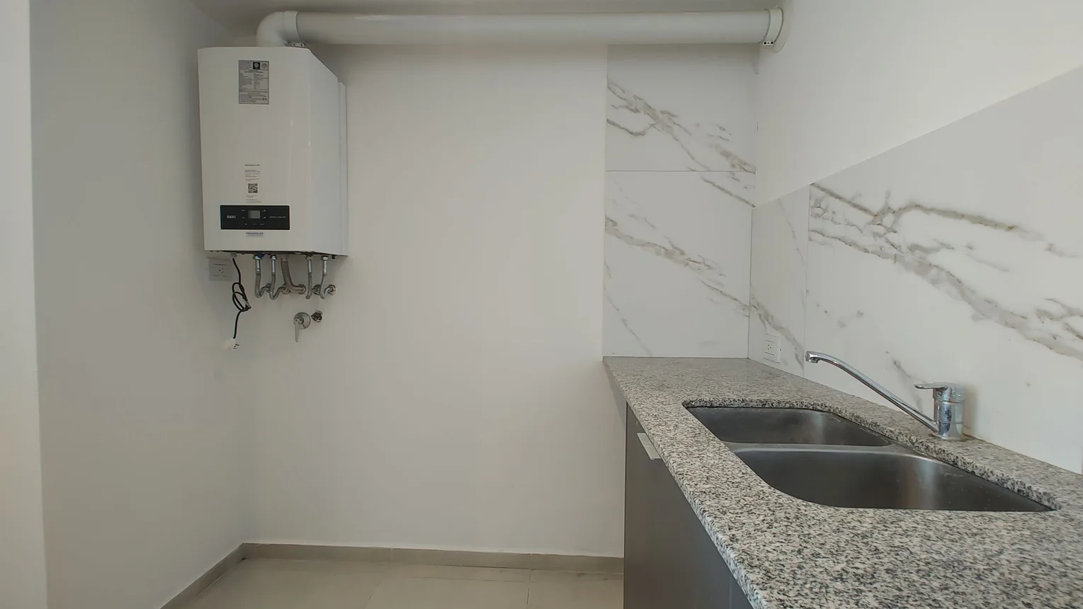 Departamento de 2 ambientes en alquiler en La Plata, Calle 8 E/ 34 y 35 100, foto 5