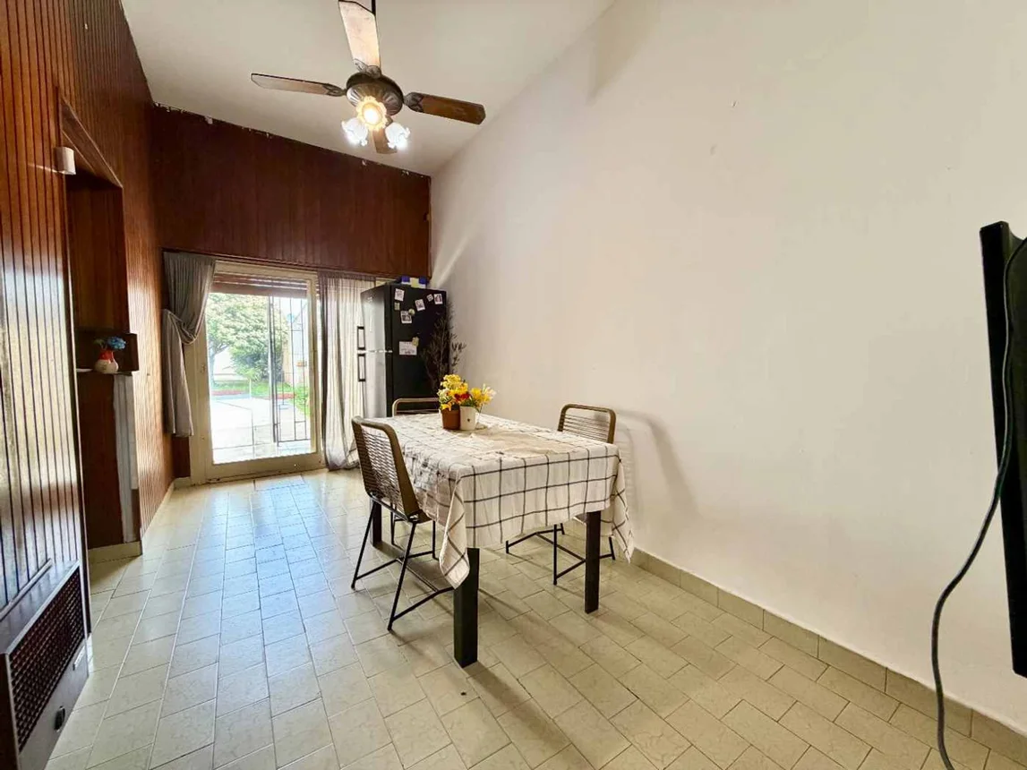 Casa de 4 ambientes en venta en El Palomar, Teniente Aviador Núñez 800, foto 4