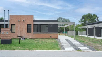 CASA 3 AMBIENTES EN VENTA EN SAN VICENTE