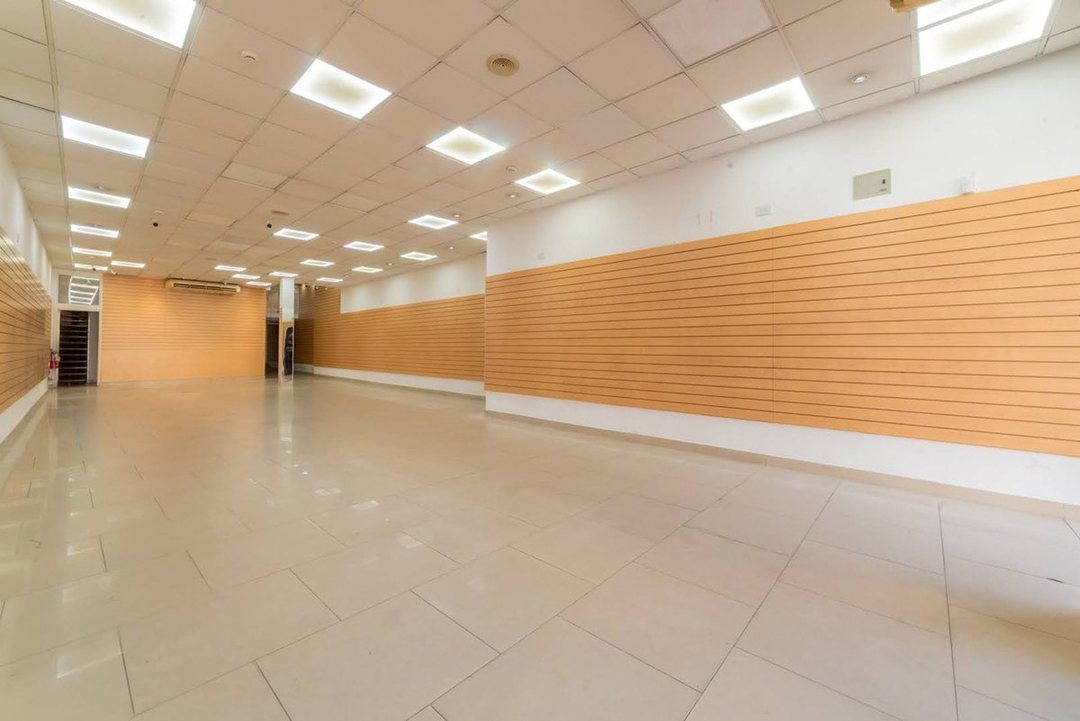 VENTA LOCAL COMERCIAL Y CASA CON ALTA RENTABILIDAD