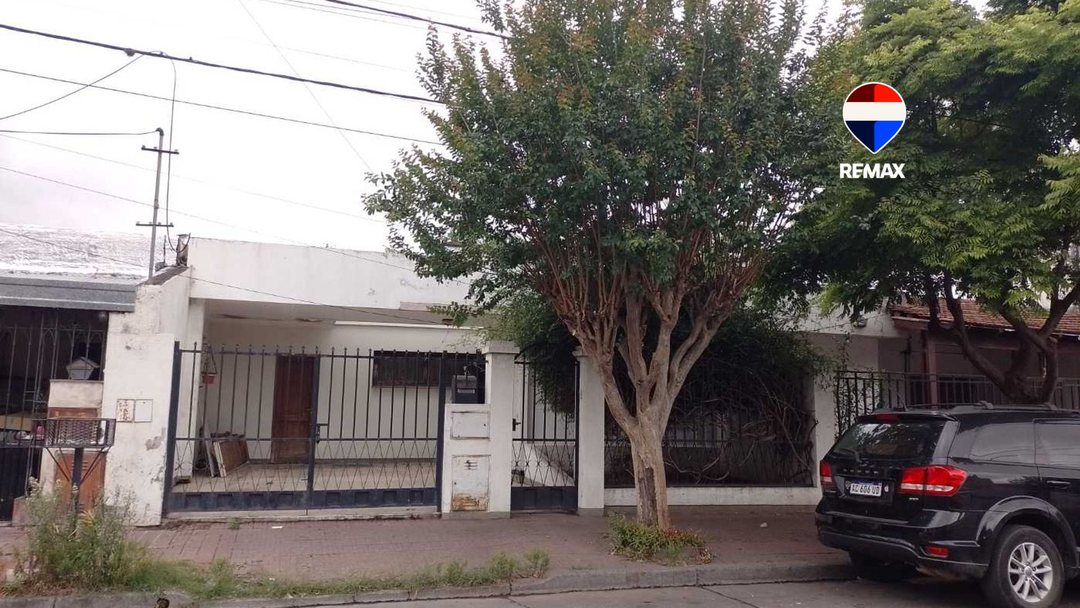 VENTA CASA 3 DORMITORIOS ZONA NORTE APTO CREDITO