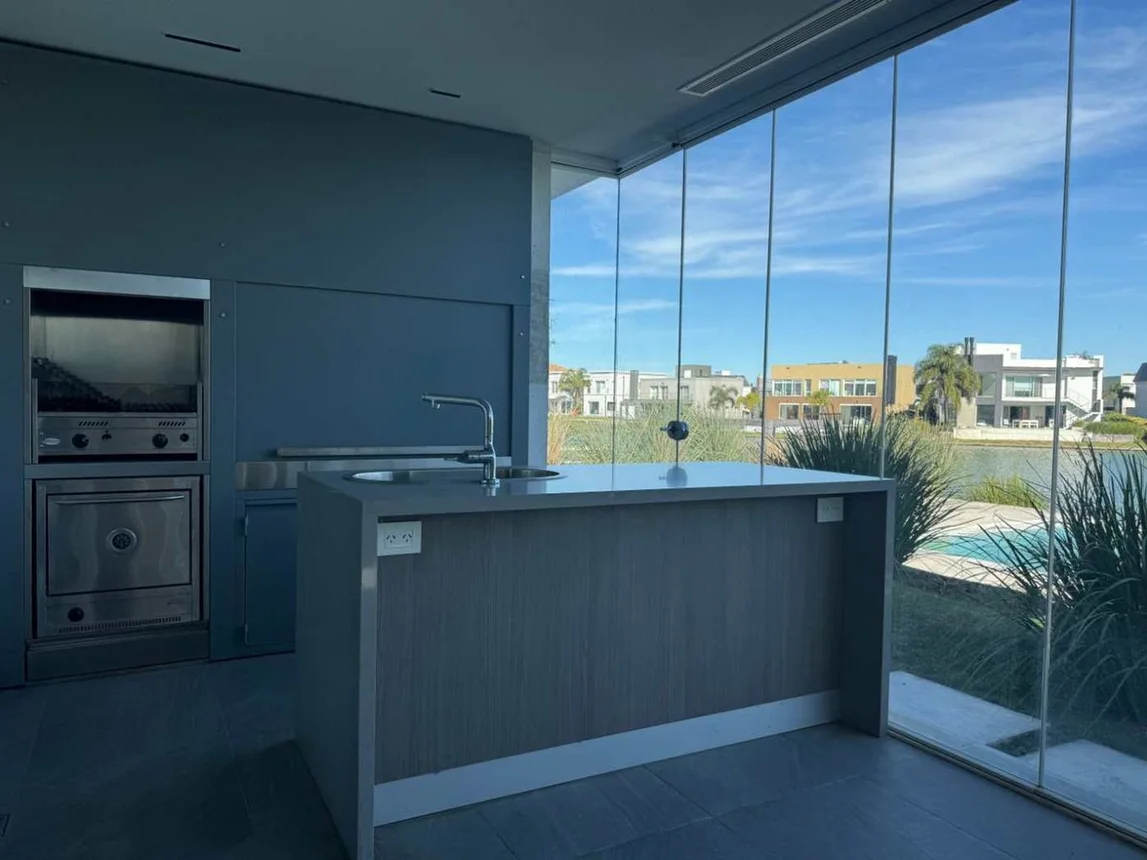 Casa en venta en Quilmes, foto 5