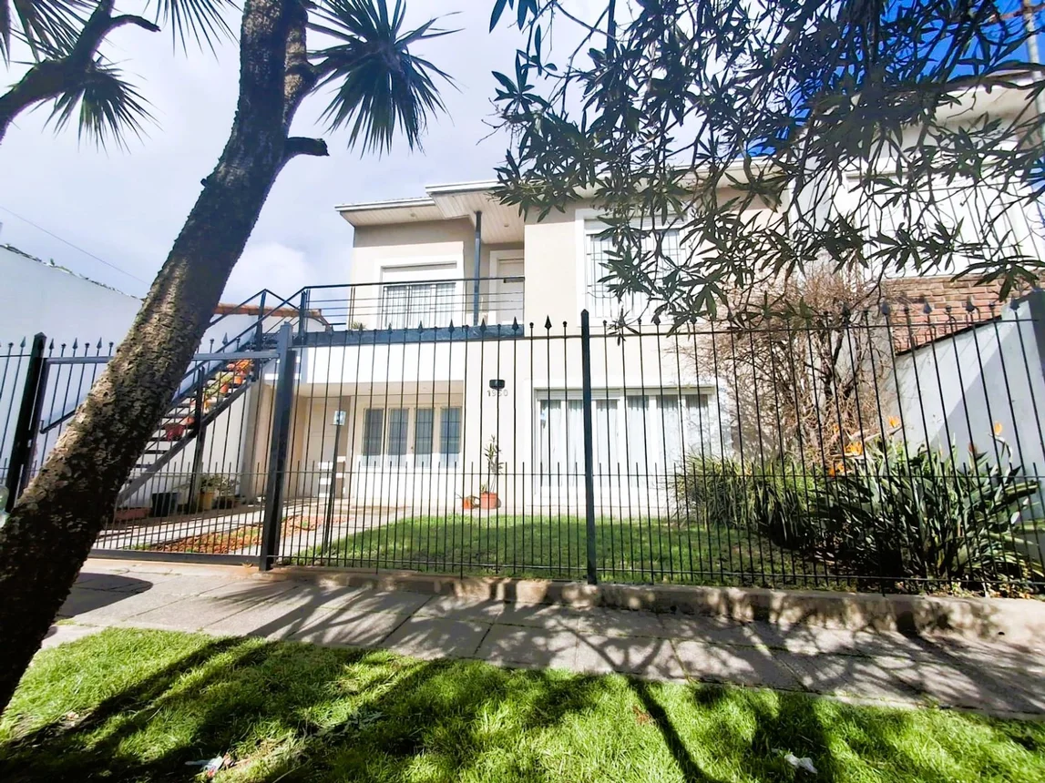 Casa de 4 ambientes en venta en Mar del Plata, Castex 1900, foto 3