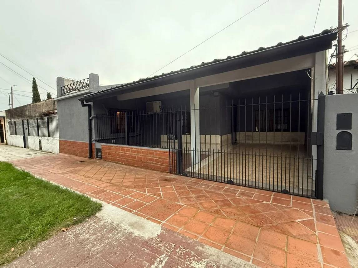 Casa en venta en Lomas de Zamora, foto 3