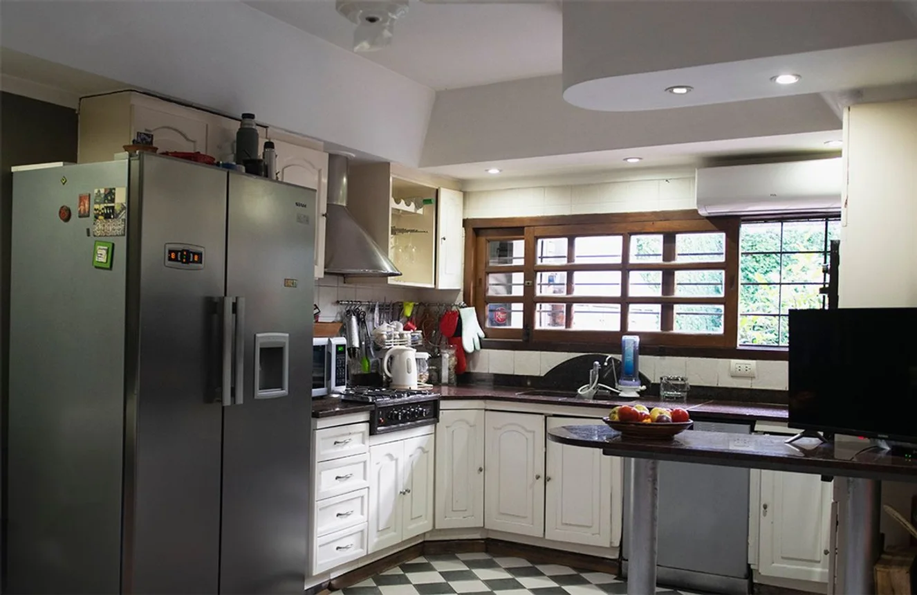 Casa de 7 ambientes en venta en Sarandí, Coronel Brandsen 2600