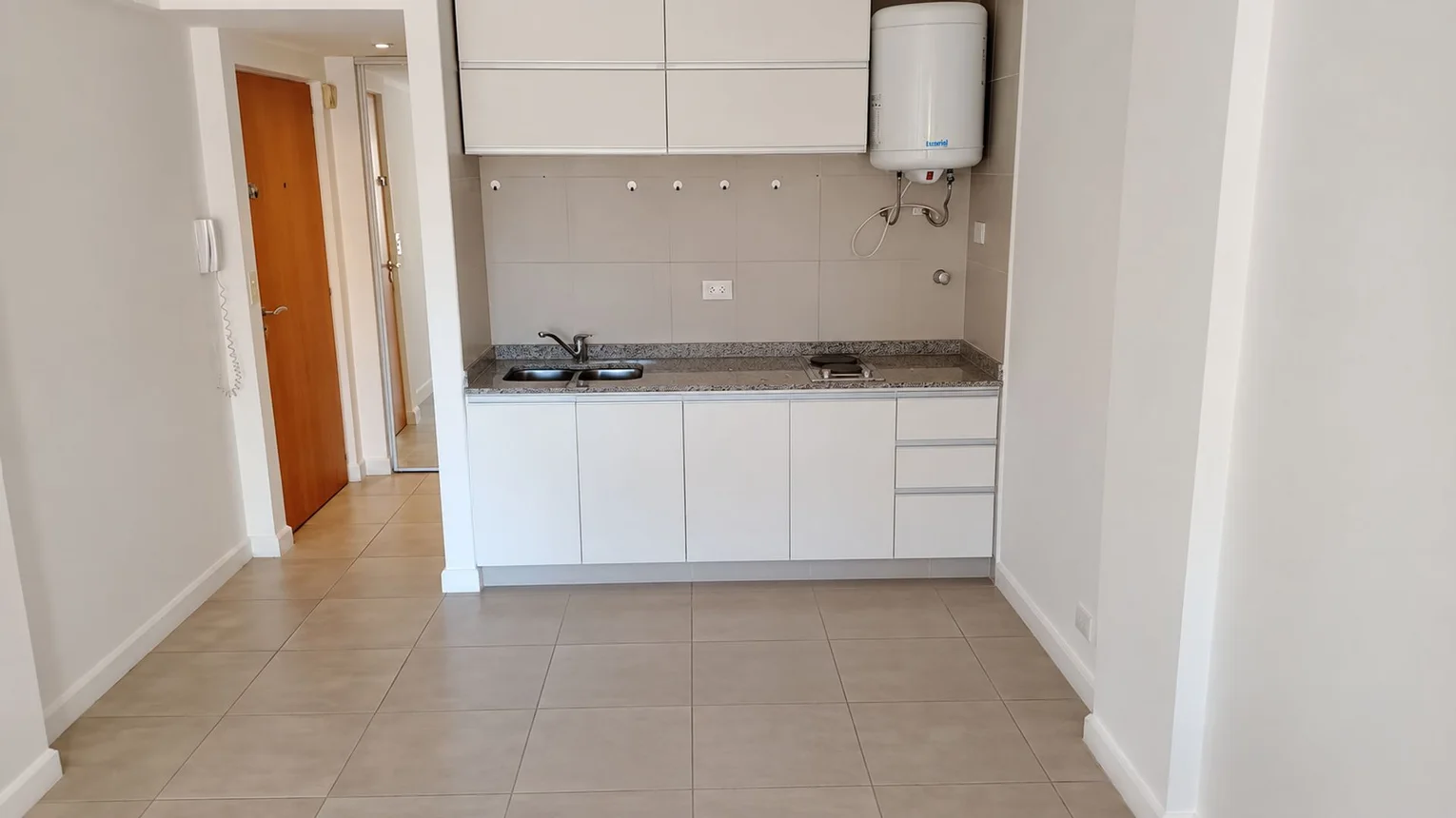 Monoambiente en alquiler en Flores, Avenida Juan Bautista Alberdi 2300