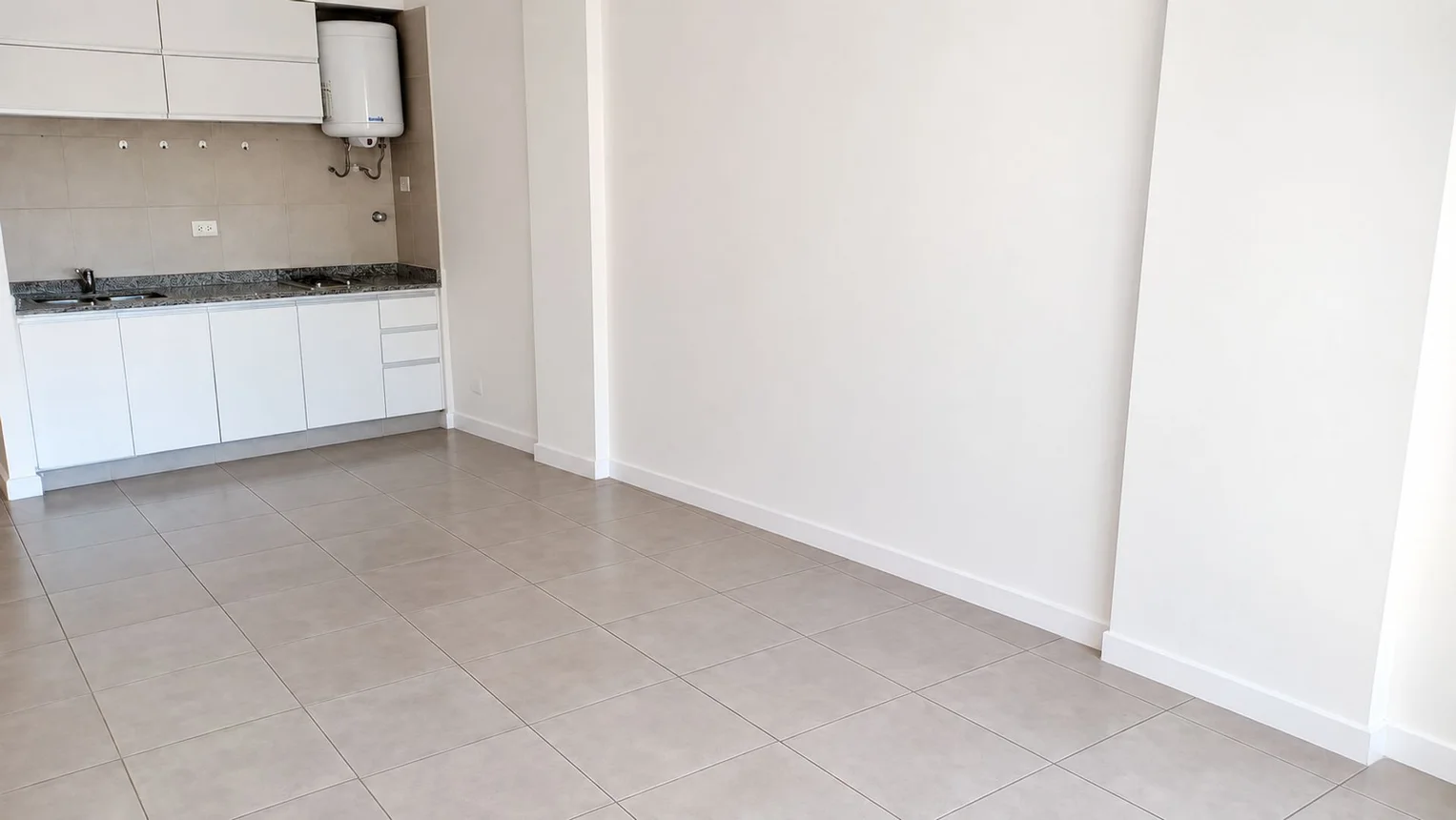 Monoambiente en alquiler en Flores, Avenida Juan Bautista Alberdi 2300, foto 3