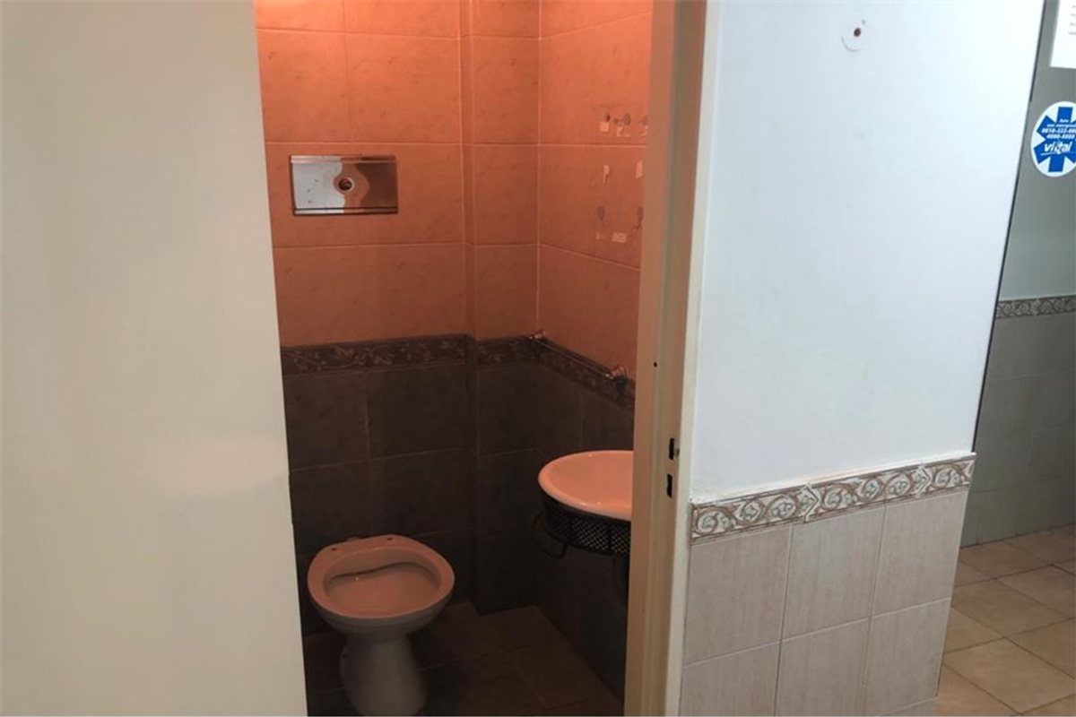 Foto 11 — LOCAL - VENTA - MONTSERRAT - 300 M2